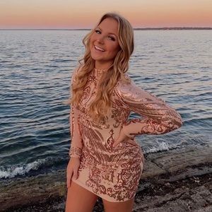 Main Strip Dress, size medium, tan & rose gold